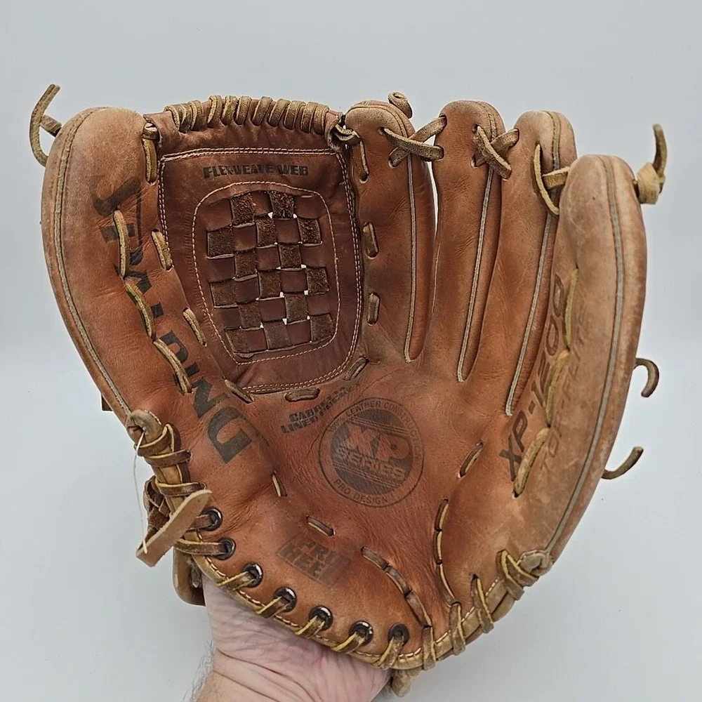 Spalding XP Series XP-1200 42-103 Leather Baseball Glove RHT 12
